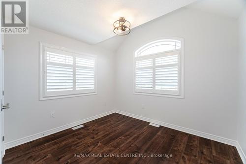 1 Sonoma Valley Crescent, Hamilton (Sheldon), ON - Indoor Photo Showing Other Room