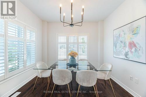 1 Sonoma Valley Crescent, Hamilton (Sheldon), ON - Indoor Photo Showing Dining Room