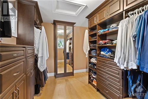 120 Rossland Avenue, Ottawa, ON - Indoor With Storage