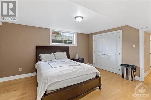 120 Rossland Avenue, Ottawa, ON - Indoor Photo Showing Bedroom