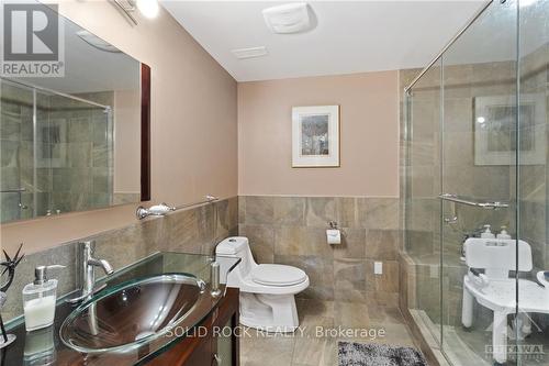 120 Rossland Avenue, Ottawa, ON - Indoor Photo Showing Bathroom