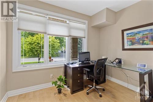 120 Rossland Avenue, Ottawa, ON - Indoor Photo Showing Office