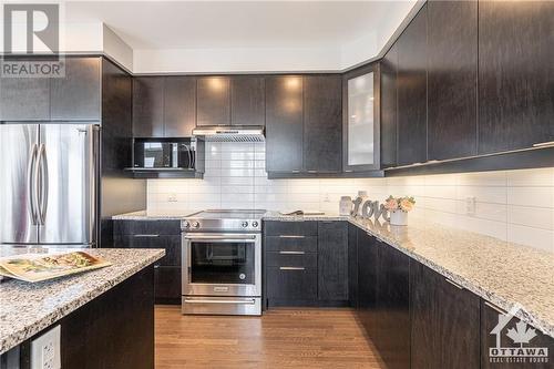 262 Kilspindie Ridge, Ottawa, ON - Indoor Photo Showing Kitchen With Upgraded Kitchen