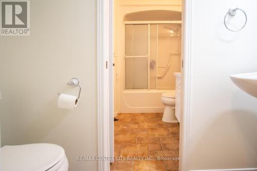 25 - 1555 Highbury Avenue N, London, ON - Indoor Photo Showing Bathroom