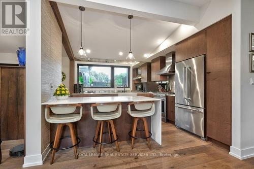 124 Lynn Court, Burlington (Lasalle), ON - Indoor Photo Showing Dining Room