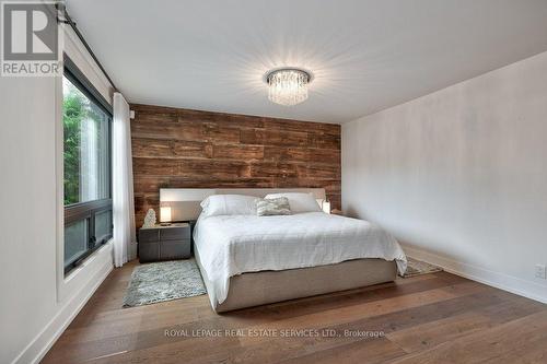 124 Lynn Court, Burlington (Lasalle), ON - Indoor Photo Showing Bedroom