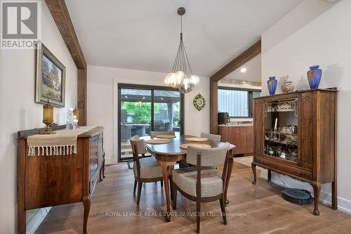 124 Lynn Court, Burlington (Lasalle), ON - Indoor Photo Showing Dining Room