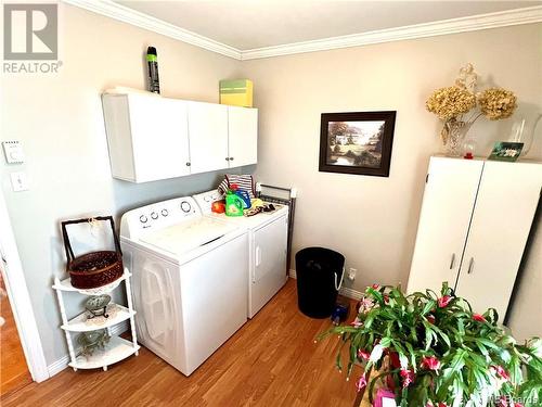 81 Rue De L'École, Lamèque, NB - Indoor Photo Showing Laundry Room