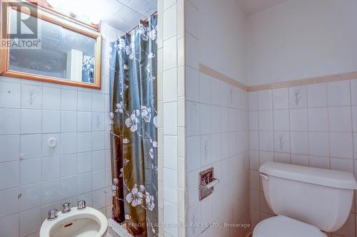 42A Linden Avenue, Toronto (Kennedy Park), ON - Indoor Photo Showing Bathroom