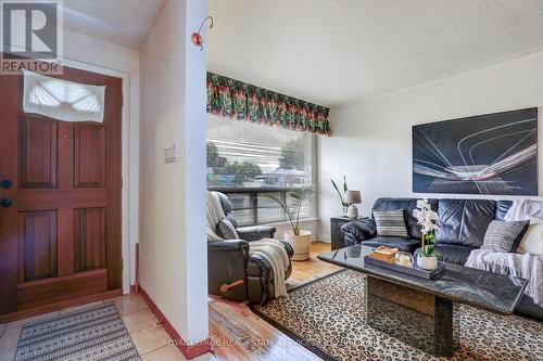 42A Linden Avenue, Toronto (Kennedy Park), ON - Indoor Photo Showing Living Room