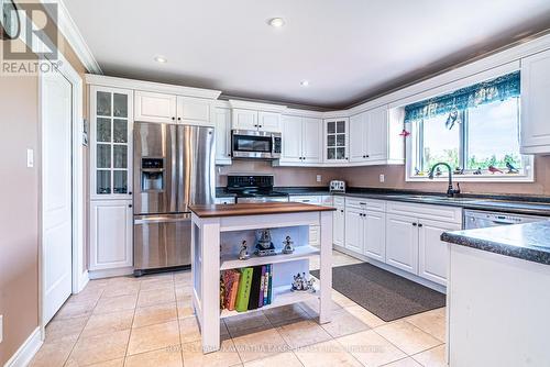 1621 County Road 46, Kawartha Lakes (Woodville), ON - Indoor Photo Showing Kitchen