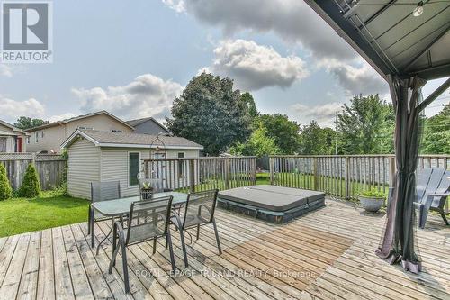 115 Loggers Grove, London, ON - Outdoor With Deck Patio Veranda With Exterior