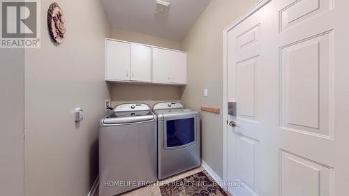 33 Irish Rose Drive, Markham (Berczy), ON - Indoor Photo Showing Laundry Room