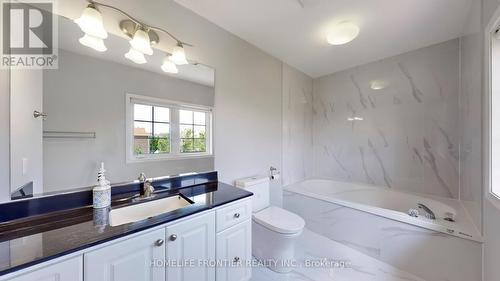 33 Irish Rose Drive, Markham (Berczy), ON - Indoor Photo Showing Bathroom