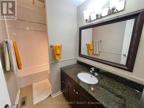 68 - 525 Meadows Boulevard, Mississauga (Rathwood), ON - Indoor Photo Showing Bathroom