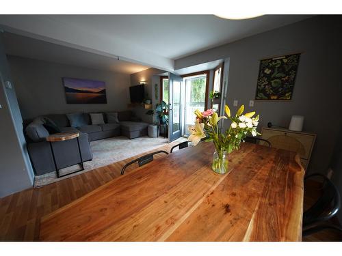 2102 Perrier Road, Nelson, BC - Indoor