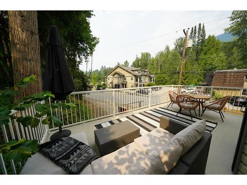 2102 Perrier Road, Nelson, BC - Outdoor With Deck Patio Veranda