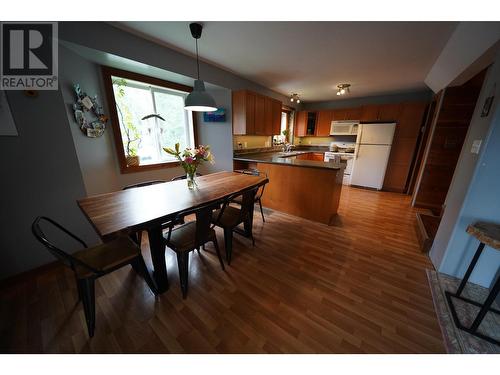 2102 Perrier Road, Nelson, BC - Indoor