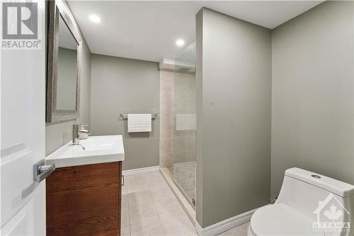 Basement bathroom - 2123 Grafton Crescent, Ottawa, ON - Indoor Photo Showing Bathroom