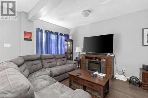 31 Pardee Ave, Sault Ste. Marie, ON - Indoor Photo Showing Living Room