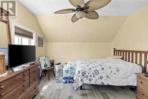 31 Pardee Ave, Sault Ste. Marie, ON - Indoor Photo Showing Bedroom