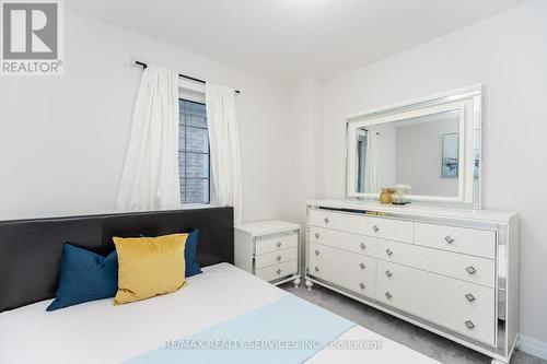 3 A - 115 South Creek Drive, Kitchener, ON - Indoor Photo Showing Bedroom