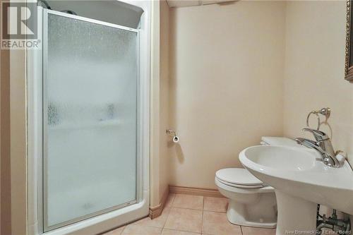 394 Ouellet, Shediac, NB - Indoor Photo Showing Bathroom