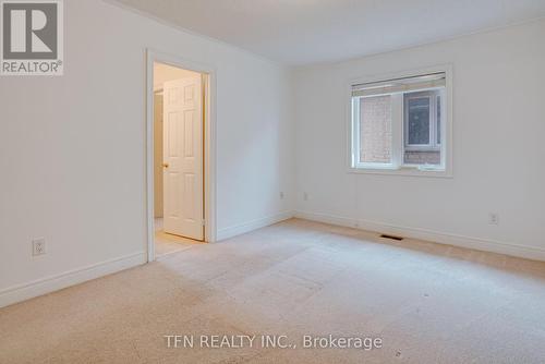 123 Kane Crescent, Aurora, ON - Indoor Photo Showing Other Room