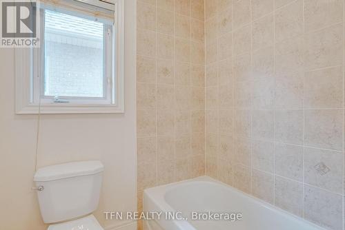 123 Kane Crescent, Aurora, ON - Indoor Photo Showing Bathroom