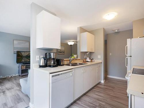 201A-698 Aspen Rd, Comox, BC - Indoor Photo Showing Kitchen With Double Sink