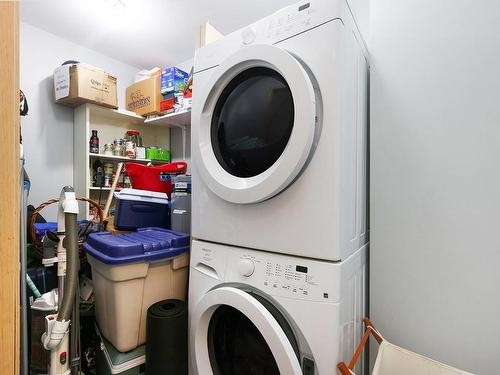 201A-698 Aspen Rd, Comox, BC - Indoor Photo Showing Laundry Room