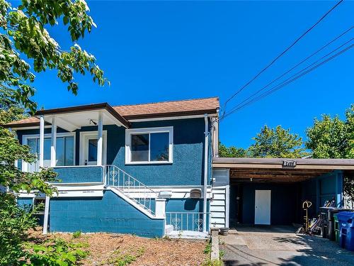 2458 Rosstown Rd, Nanaimo, BC 