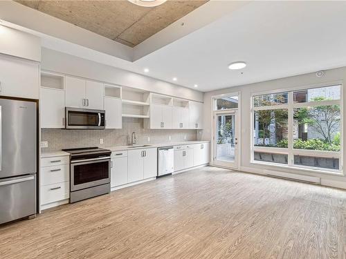 102-91 Chapel St, Nanaimo, BC - Indoor Photo Showing Kitchen With Stainless Steel Kitchen