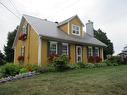 FaÃ§ade - 196 Ch. Des Pionniers E., L'Islet, QC 