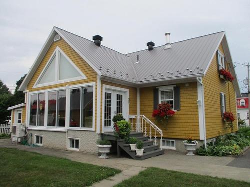 Back facade - 196 Ch. Des Pionniers E., L'Islet, QC 