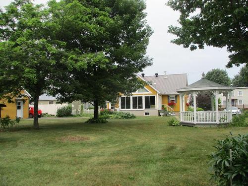 Back facade - 196 Ch. Des Pionniers E., L'Islet, QC 