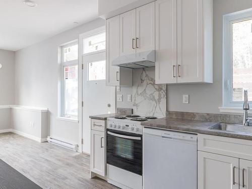 531 Kennedy St, Nanaimo, BC - Indoor Photo Showing Kitchen