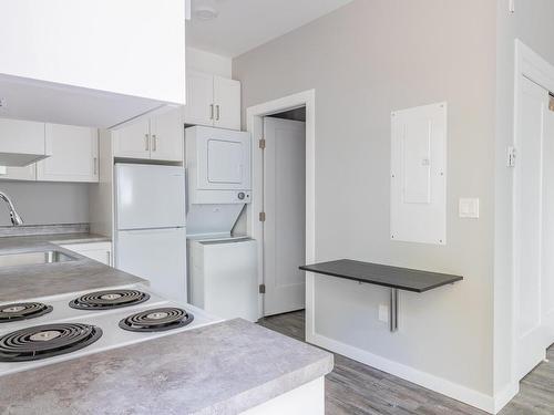 531 Kennedy St, Nanaimo, BC - Indoor Photo Showing Kitchen