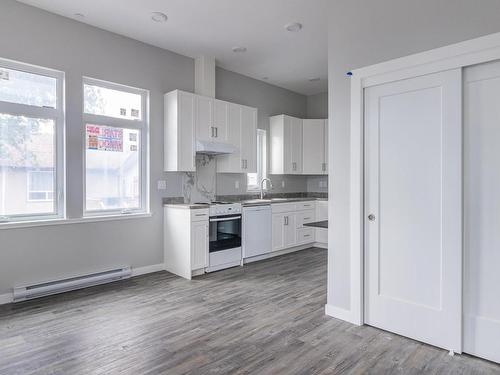 531 Kennedy St, Nanaimo, BC - Indoor Photo Showing Kitchen