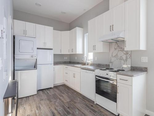 531 Kennedy St, Nanaimo, BC - Indoor Photo Showing Kitchen