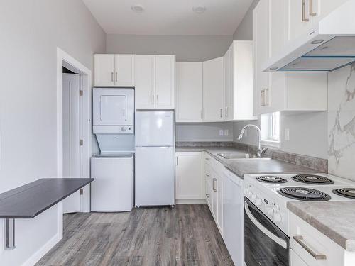 531 Kennedy St, Nanaimo, BC - Indoor Photo Showing Kitchen