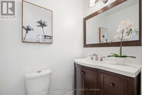 271 Lech Walesa Drive, Mississauga (Fairview), ON - Indoor Photo Showing Bathroom