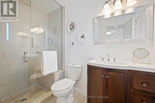 271 Lech Walesa Drive, Mississauga (Fairview), ON - Indoor Photo Showing Bathroom