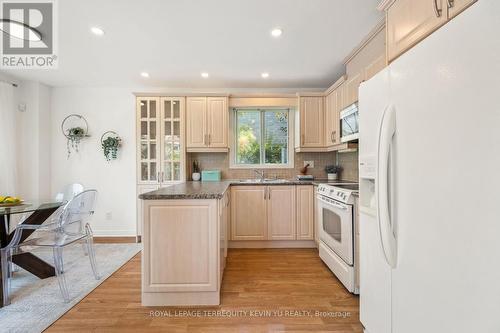 271 Lech Walesa Drive, Mississauga (Fairview), ON - Indoor Photo Showing Kitchen