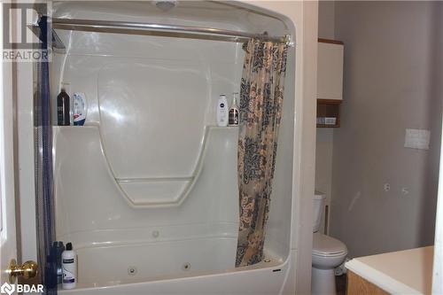 77 Lewis Street, Belleville, ON - Indoor Photo Showing Bathroom