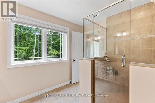 16 Oak Ridge Drive, Quinte West, ON - Indoor Photo Showing Bathroom