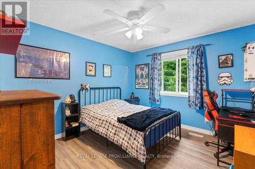 16 Oak Ridge Drive, Quinte West, ON - Indoor Photo Showing Bedroom