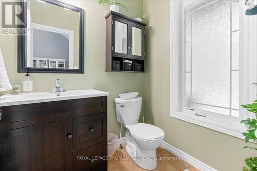 16 Oak Ridge Drive, Quinte West, ON - Indoor Photo Showing Bathroom