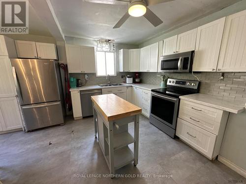 638 Government Road W, Kirkland Lake, ON - Indoor Photo Showing Kitchen