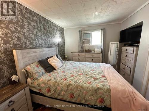 638 Government Road W, Kirkland Lake, ON - Indoor Photo Showing Bedroom